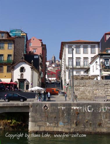 We explore Porto, Portugal 2009, DSC01409b_H555